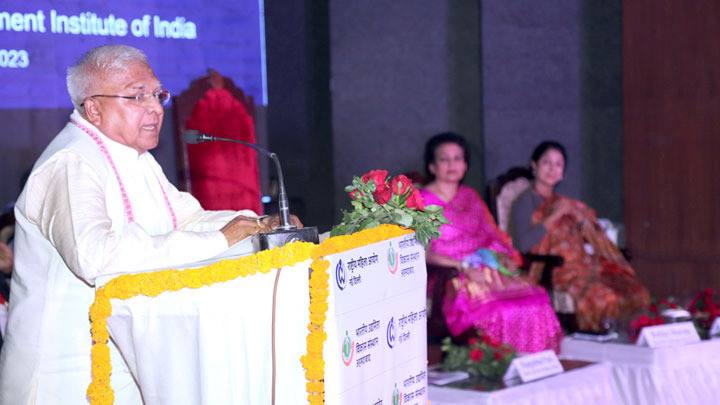 उद्यमिता में मेहनत से महिलाओं का आत्म-विश्वास बढ़ा -राज्यपाल श्री पटेल
